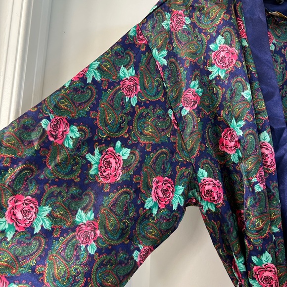 Victoria’s Secret Vintage Gold Label Robe purple Paisley Floral Print Tie Front - Picture 2 of 10
